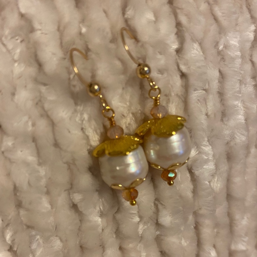 Handcrafted Semi-precious Pearl & Gold Earrings
